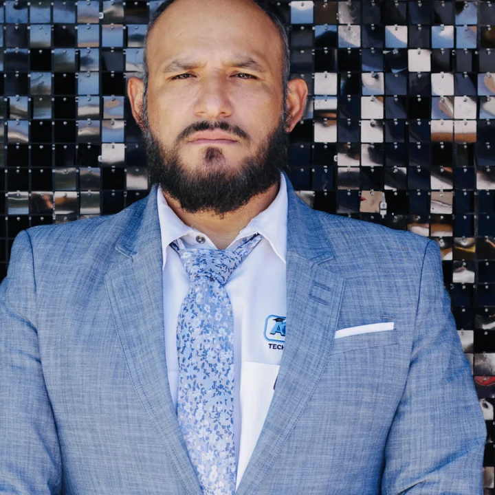Mario Flores